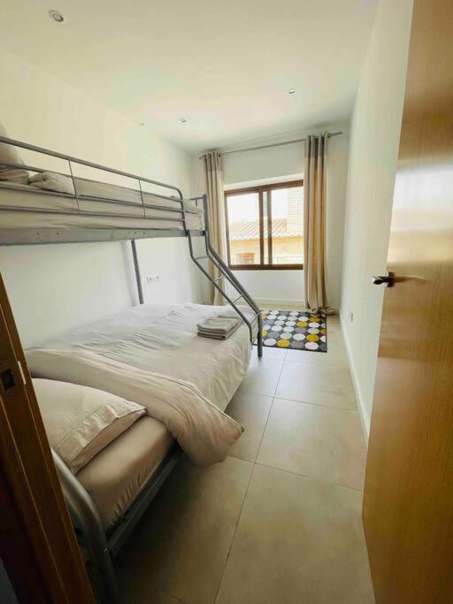 Attic Apartment In Old Town دينايا المظهر الخارجي الصورة